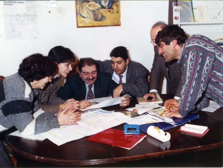 Gazete Agos,25 yaşına girdi. Peki Hrant için Agos, Agos için Hrant neydi?
