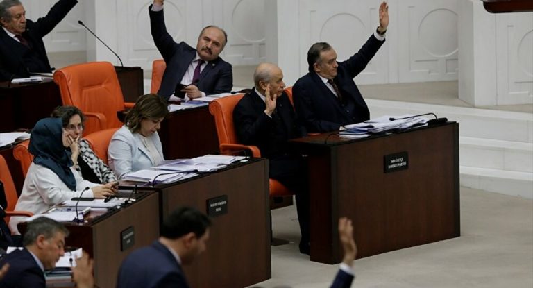 HDP’nin “Sedat Peker’in iddiaları araştırılsın” talebi, AKP ve MHP oylarıyla reddedildi