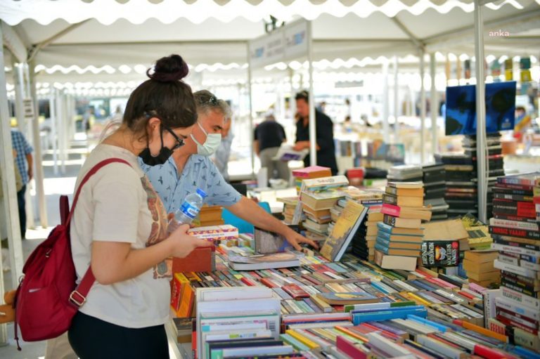 Beşiktaş’ta Edebiyat, Kitap ve Plak Festivali