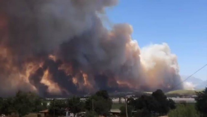 Manavgat’ta 3 kişi yaşamını yitirdi, Adana, Osmaniye ve Mersin’de dün başlayan orman yangınları etkisini sürdürüyor