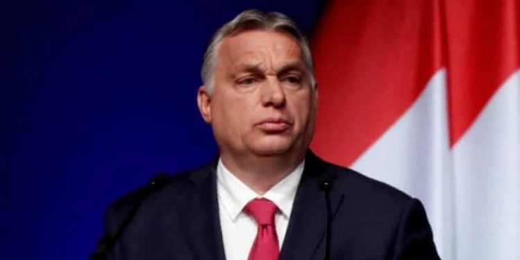 Macaristan Başbakanı Orban, LGBTİ karşıtı yasayı referanduma götürecek