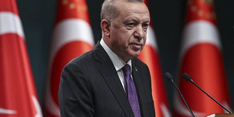 Erdoğan: “Orman yanar da canlı yanmaz mı, hepsinin parasını vereceğiz; muhalefet yalan terörü yapıyor”