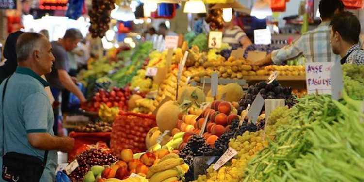 Satış miktarı azalıyor, fiyatlar artıyor: Sebze ve meyve fiyatlarındaki artış son 6 yılın zirvesinde