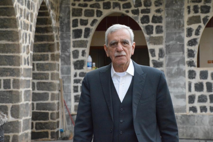 Ahmet Türk: Biz bize düşen rolü Kürtler olarak oynayacağız