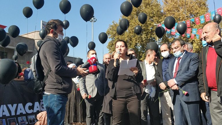 10 Ekim Ankara Katliamı’nın yıldönümünde Gar önünde yapılmak istenen anmaya polis müdahale etti