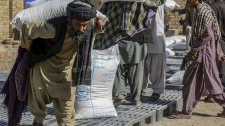 Taliban işçilerin maaşlarını buğdayla ödeyecek