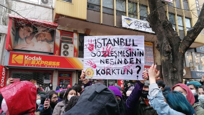 İstanbul Sözleşmesi’nin feshedilmesinin ardından kadın cinayetlerinin aylık ortalamada 20’nin altına düşmediği görülüyor